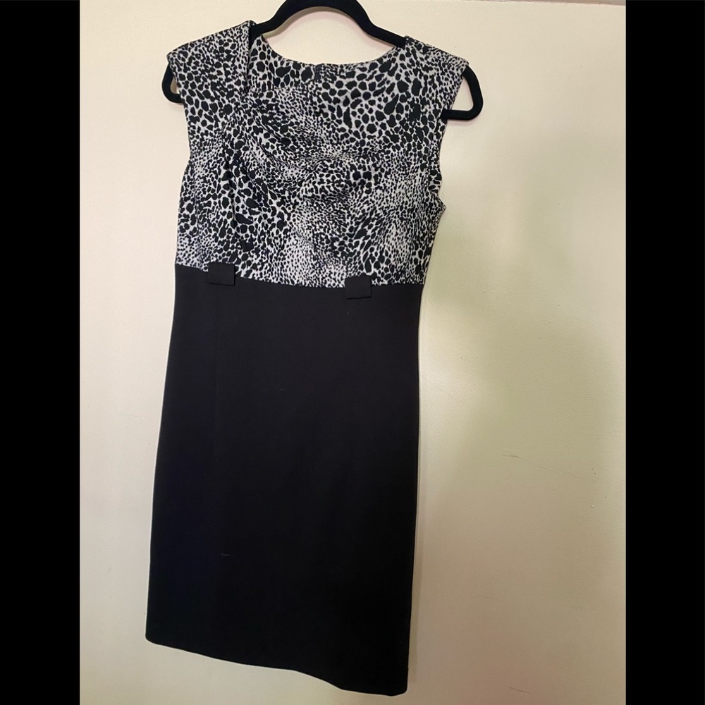 Sak’s Fifth Avenue animal print dress size 6